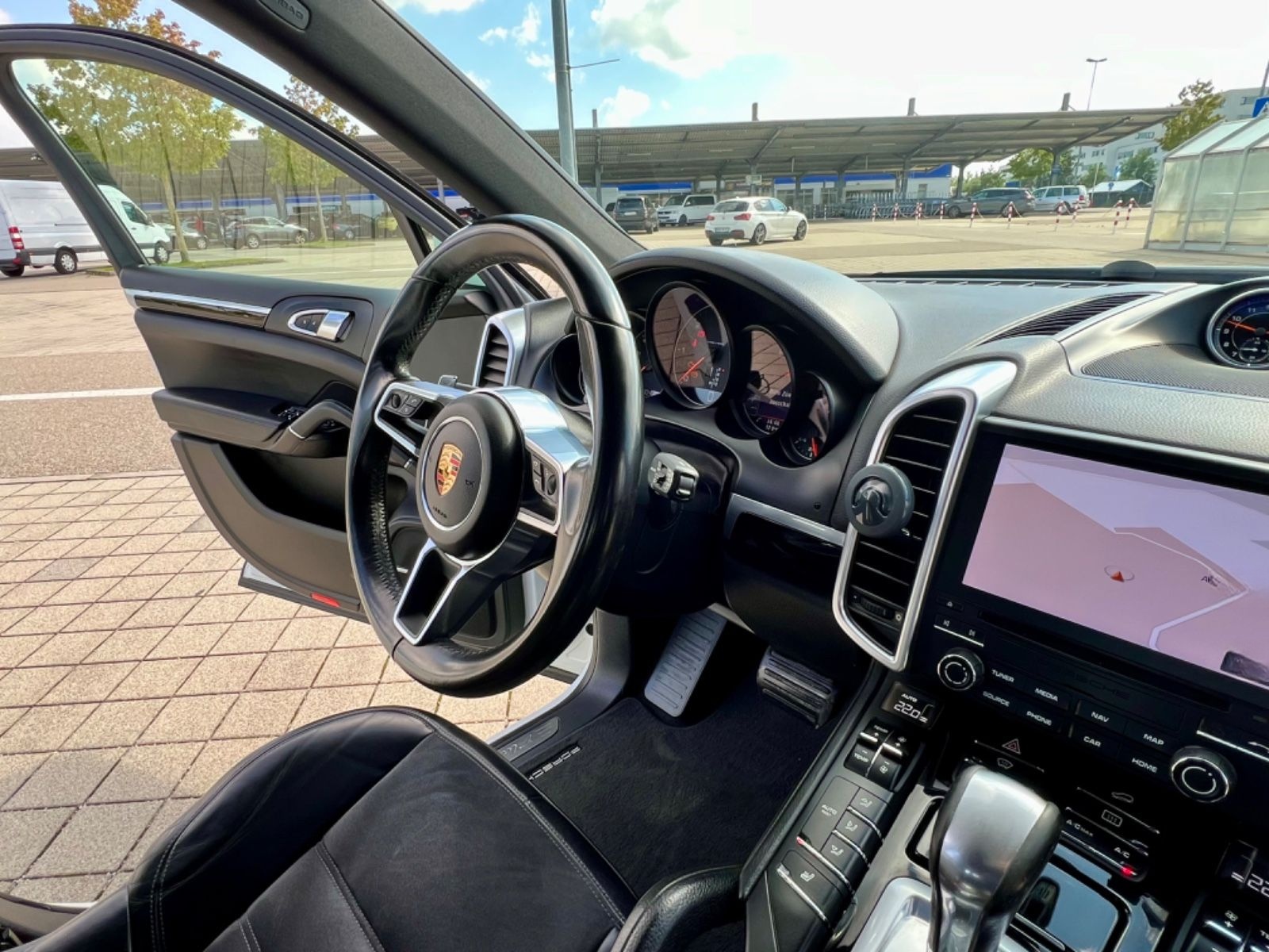 Porsche Cayenne Diesel Platinum Edition foto 8