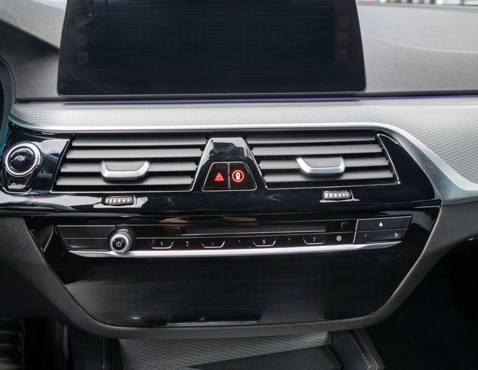 BMW 540 d Touring xDrive M-SPORT|KEYL|360°|AMBI|DISP foto 25