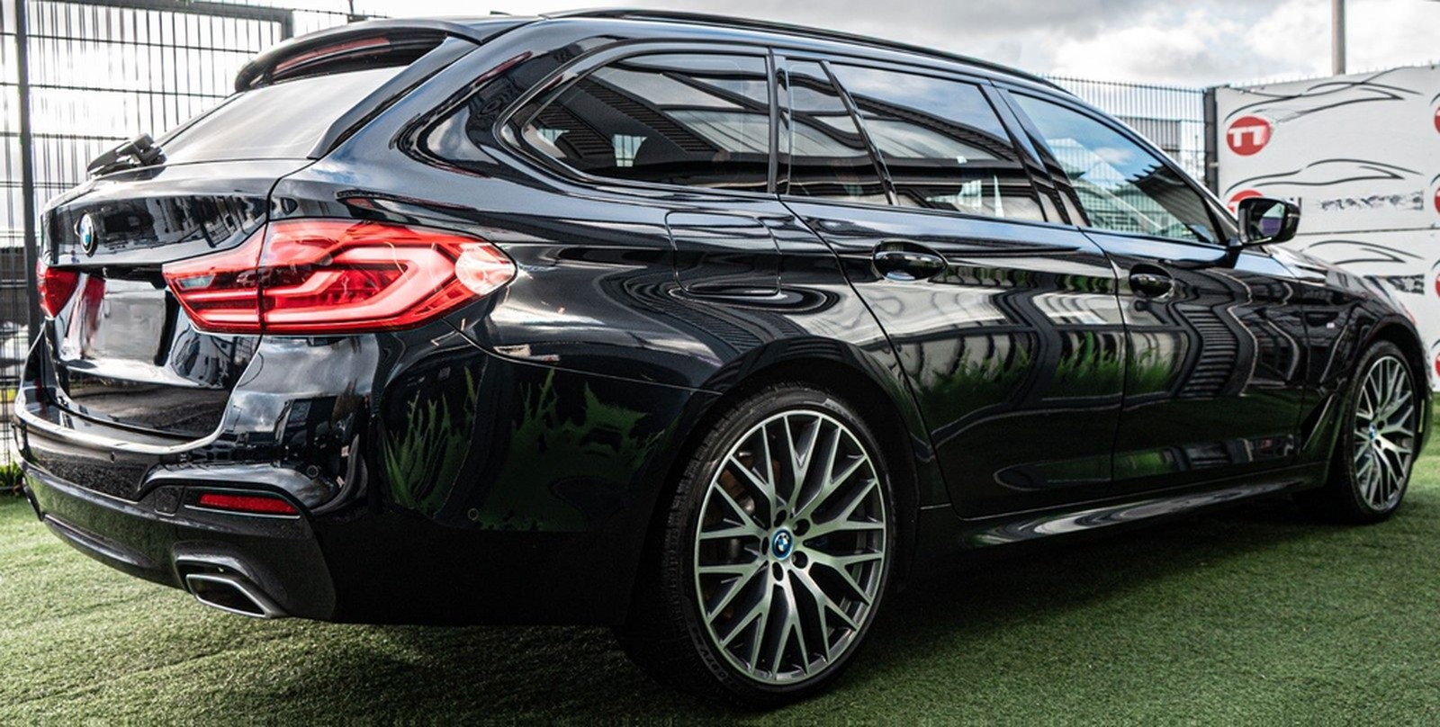 BMW 540 d Touring xDrive M-SPORT|KEYL|360°|AMBI|DISP foto 5