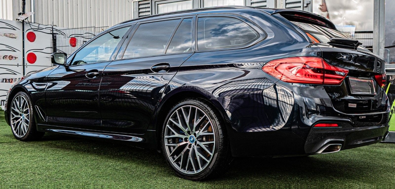 BMW 540 d Touring xDrive M-SPORT|KEYL|360°|AMBI|DISP foto 7