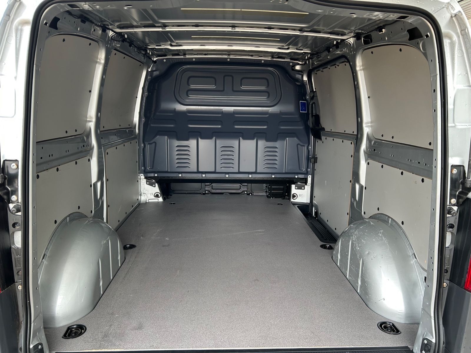 Mercedes-Benz VITO KASTEN 110 CDI FWD/KAMERA/DAB foto 7