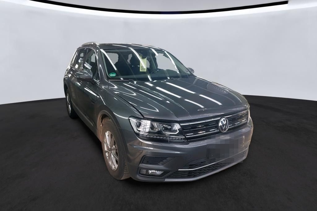 Volkswagen Tiguan 2.0 TDI Highline*NAVI*LED*AHK*ACC*R-CAM* foto 2