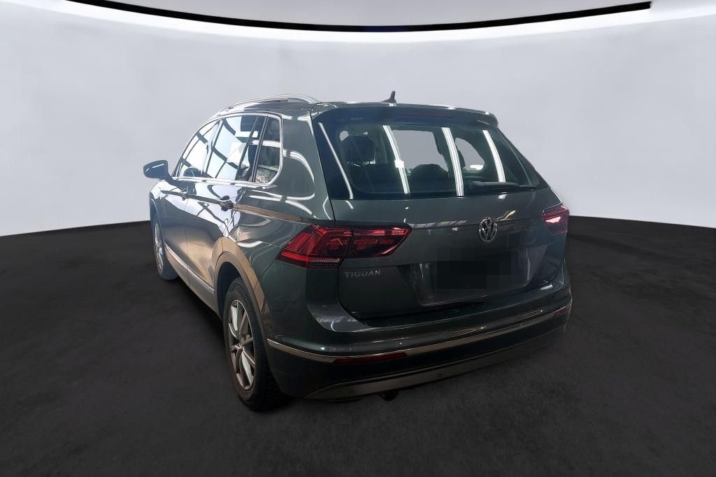 Volkswagen Tiguan 2.0 TDI Highline*NAVI*LED*AHK*ACC*R-CAM* foto 3