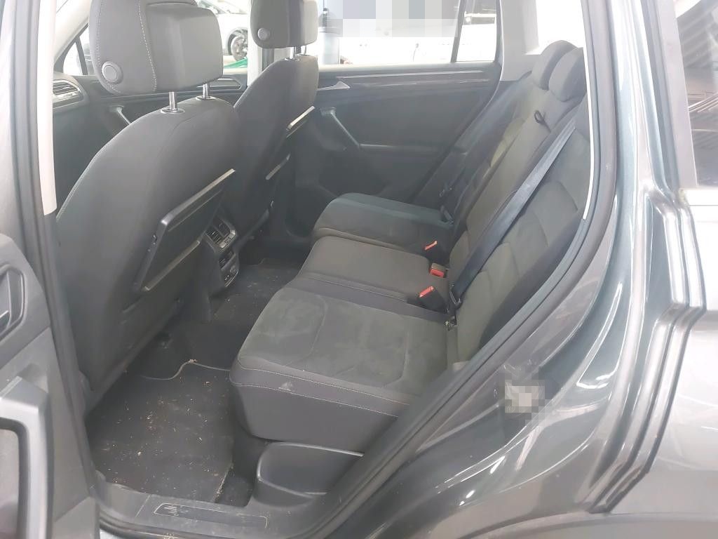 Volkswagen Tiguan 2.0 TDI Highline*NAVI*LED*AHK*ACC*R-CAM* foto 10