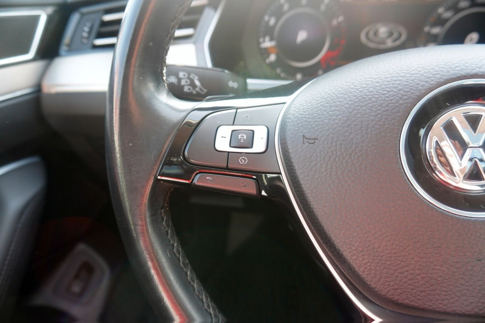 Volkswagen Passat Variant 1.8 TSI DSG Highline LED Navi AHK foto 22