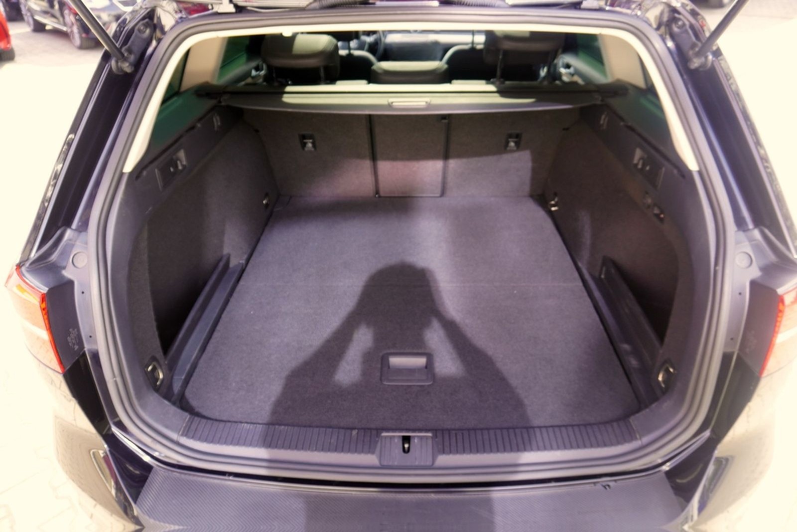Volkswagen Passat Variant 1.8 TSI DSG Highline LED Navi AHK foto 8