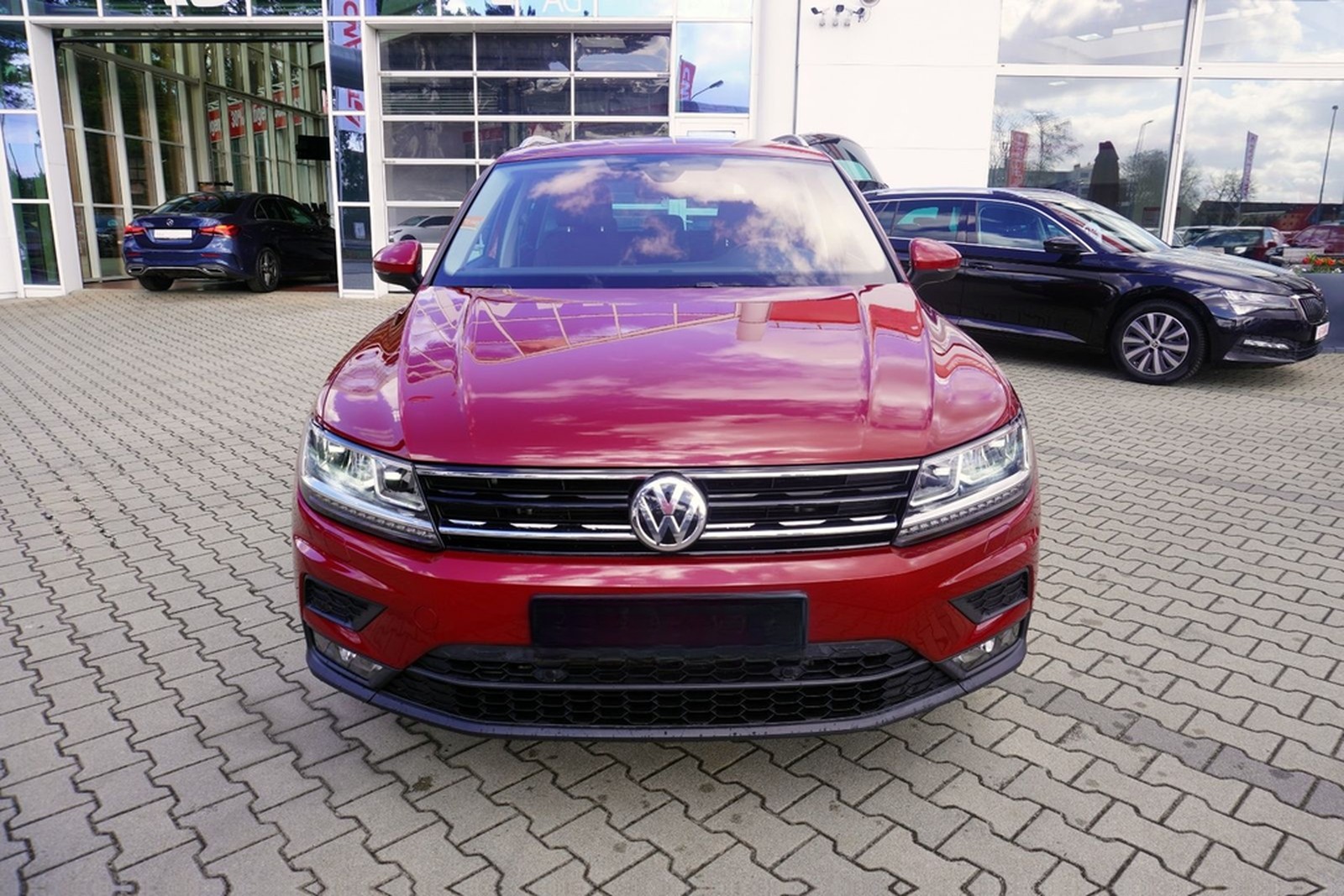 Volkswagen Tiguan 2.0 Sound 4Motion LED Navi ACC Totwinkel foto 3