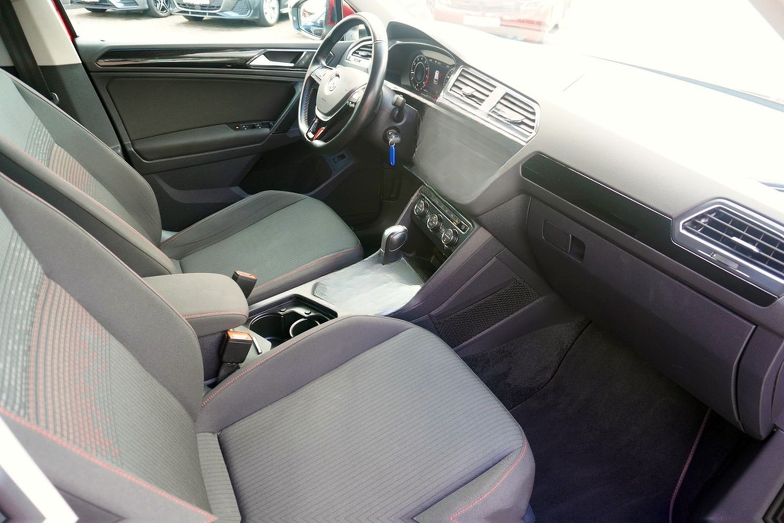 Volkswagen Tiguan 2.0 Sound 4Motion LED Navi ACC Totwinkel foto 29