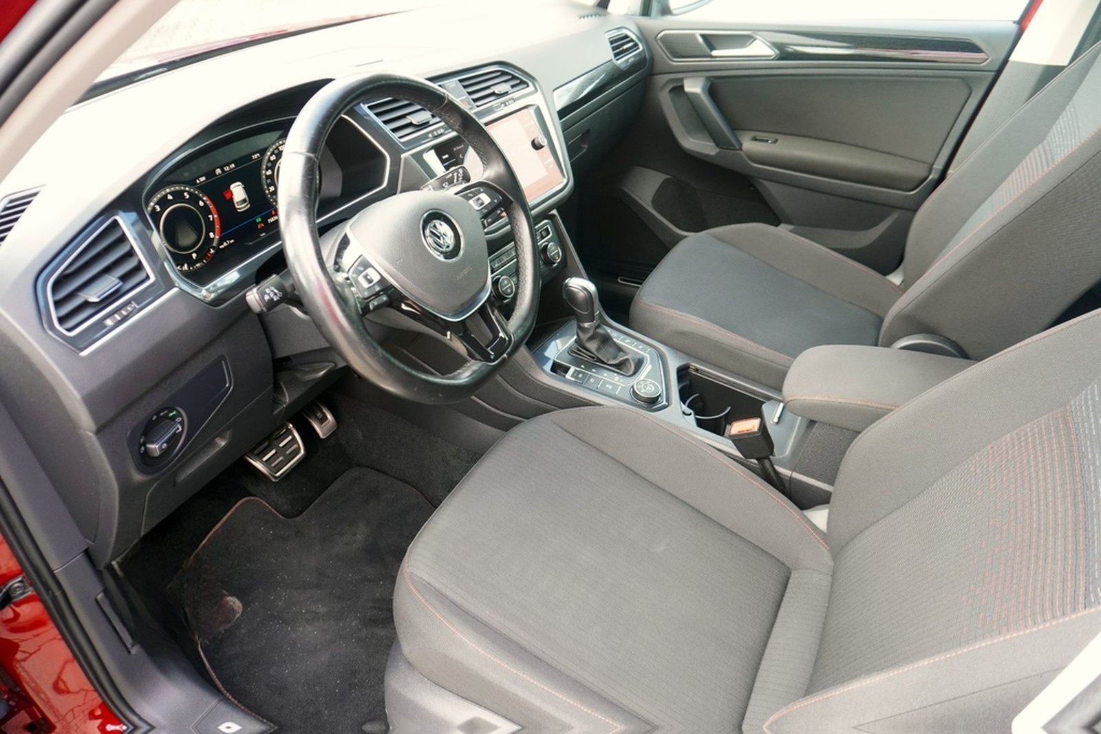 Volkswagen Tiguan 2.0 Sound 4Motion LED Navi ACC Totwinkel foto 10