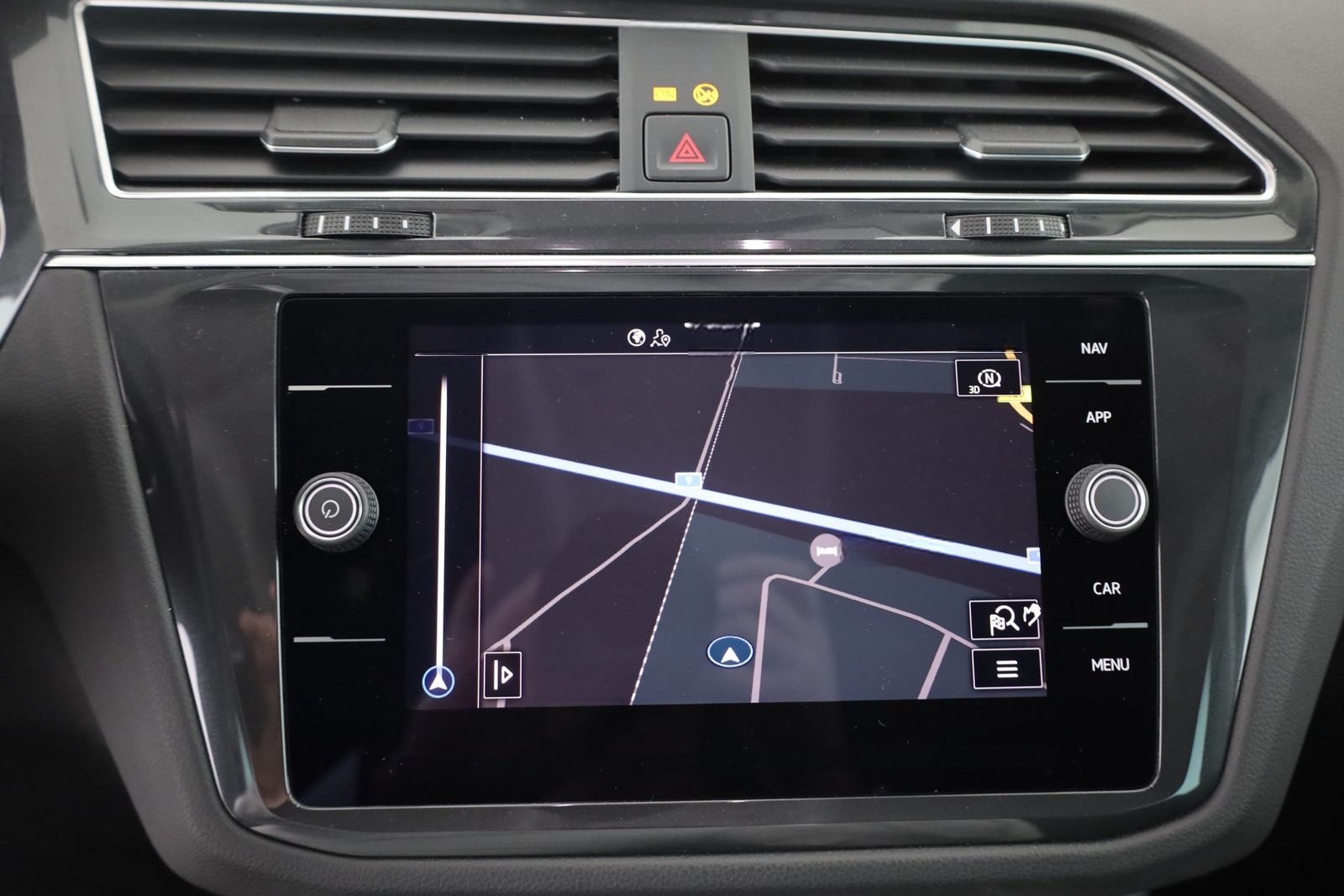 Volkswagen Tiguan 2.0 TDI 4M Elegance Standheizung AHK ACC foto 11