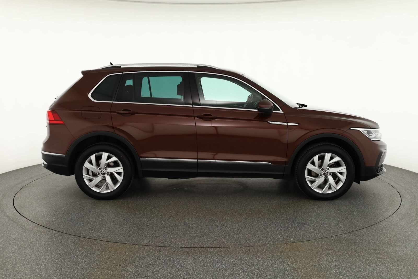 Volkswagen Tiguan 2.0 TDI 4M Elegance Standheizung AHK ACC foto 6