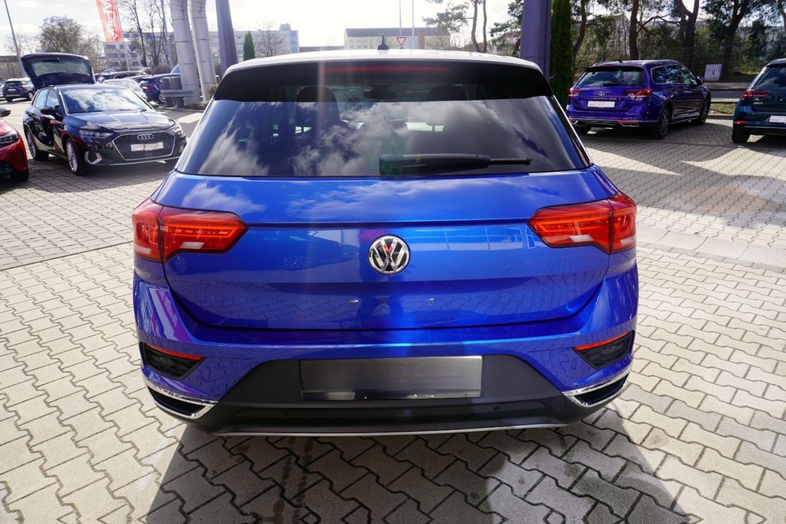 Volkswagen T-Roc 1.5 TSI DSG Style LED Navi ACC Sitzheizung foto 7