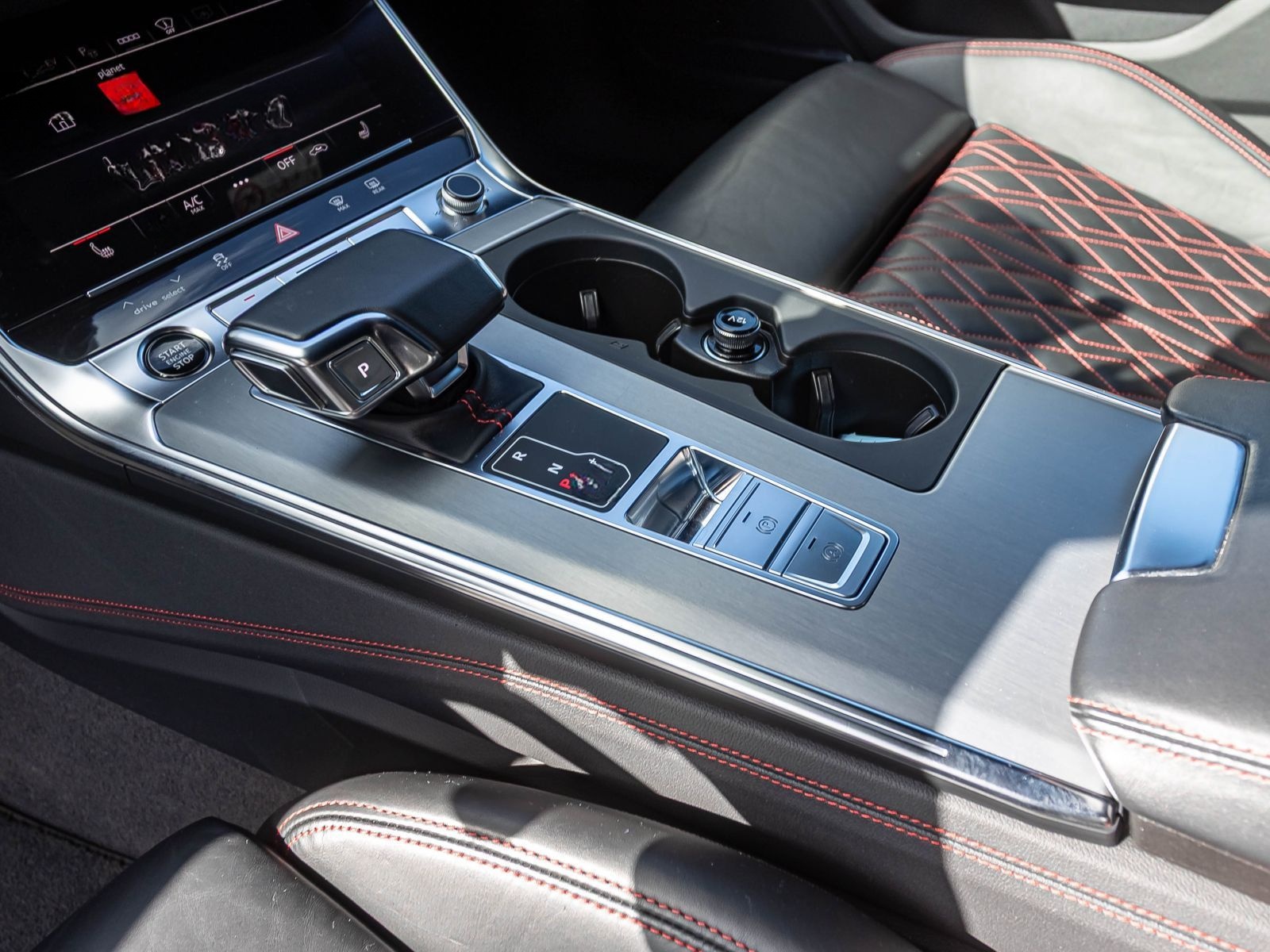 Audi A6 Avant S line 55TFSIe qu. Navi HuD B&O Standkl foto 12