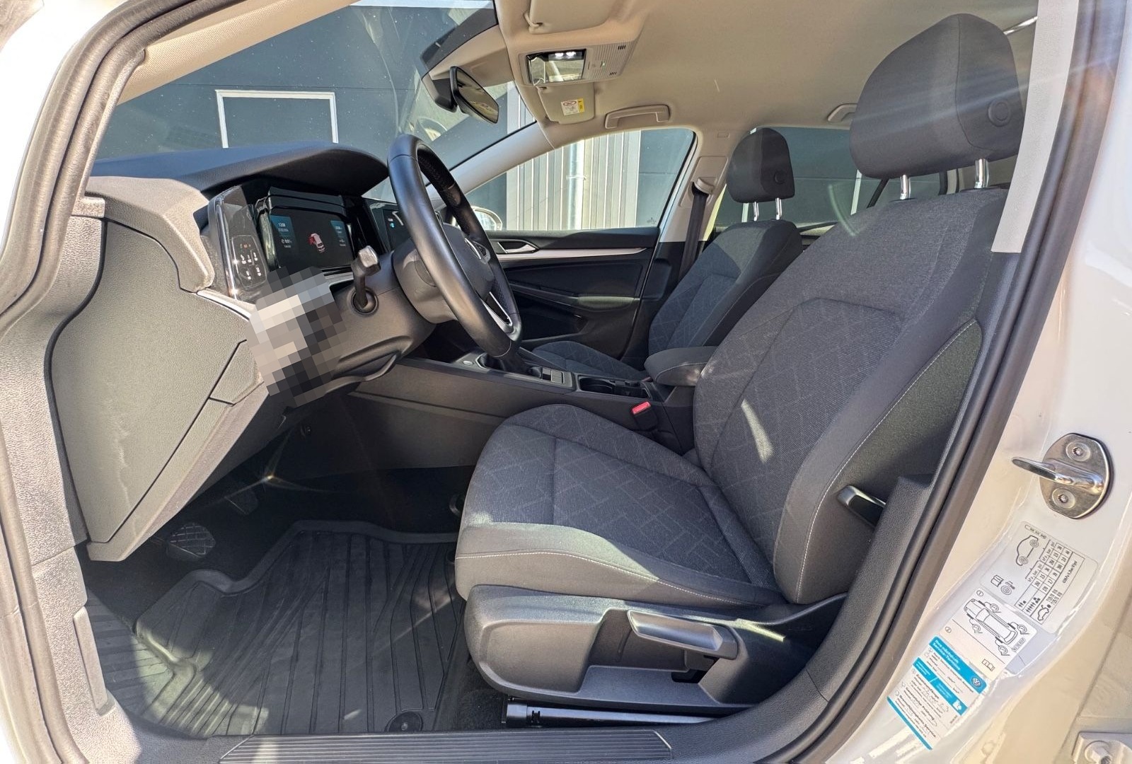 Volkswagen Golf VIII Lim. Life 1.5 TSI First Edition foto 18