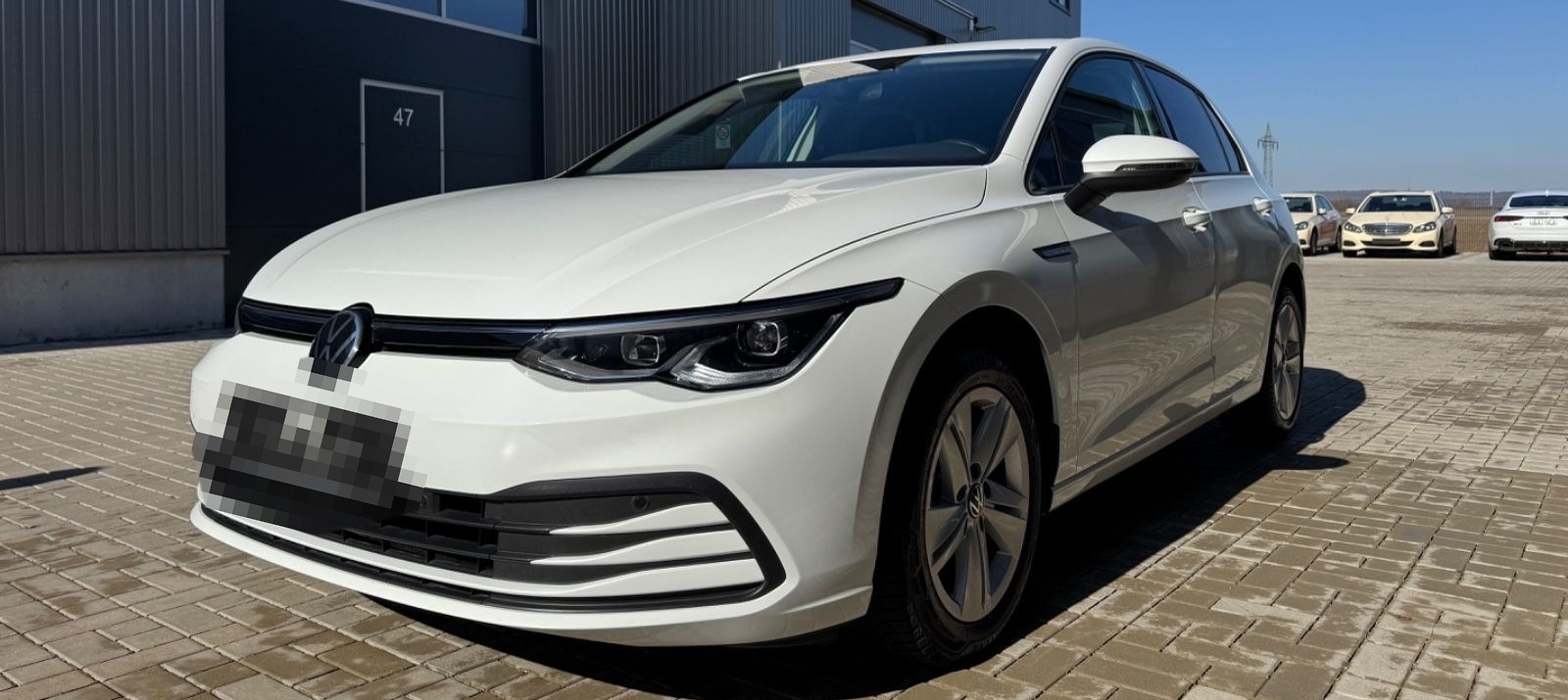 Volkswagen Golf VIII Lim. Life 1.5 TSI First Edition foto 3