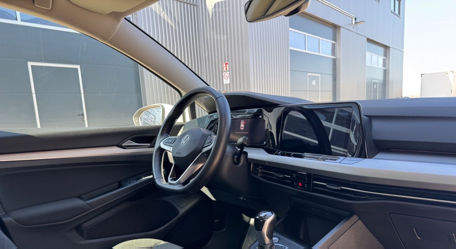 Volkswagen Golf VIII Lim. Life 1.5 TSI First Edition foto 26