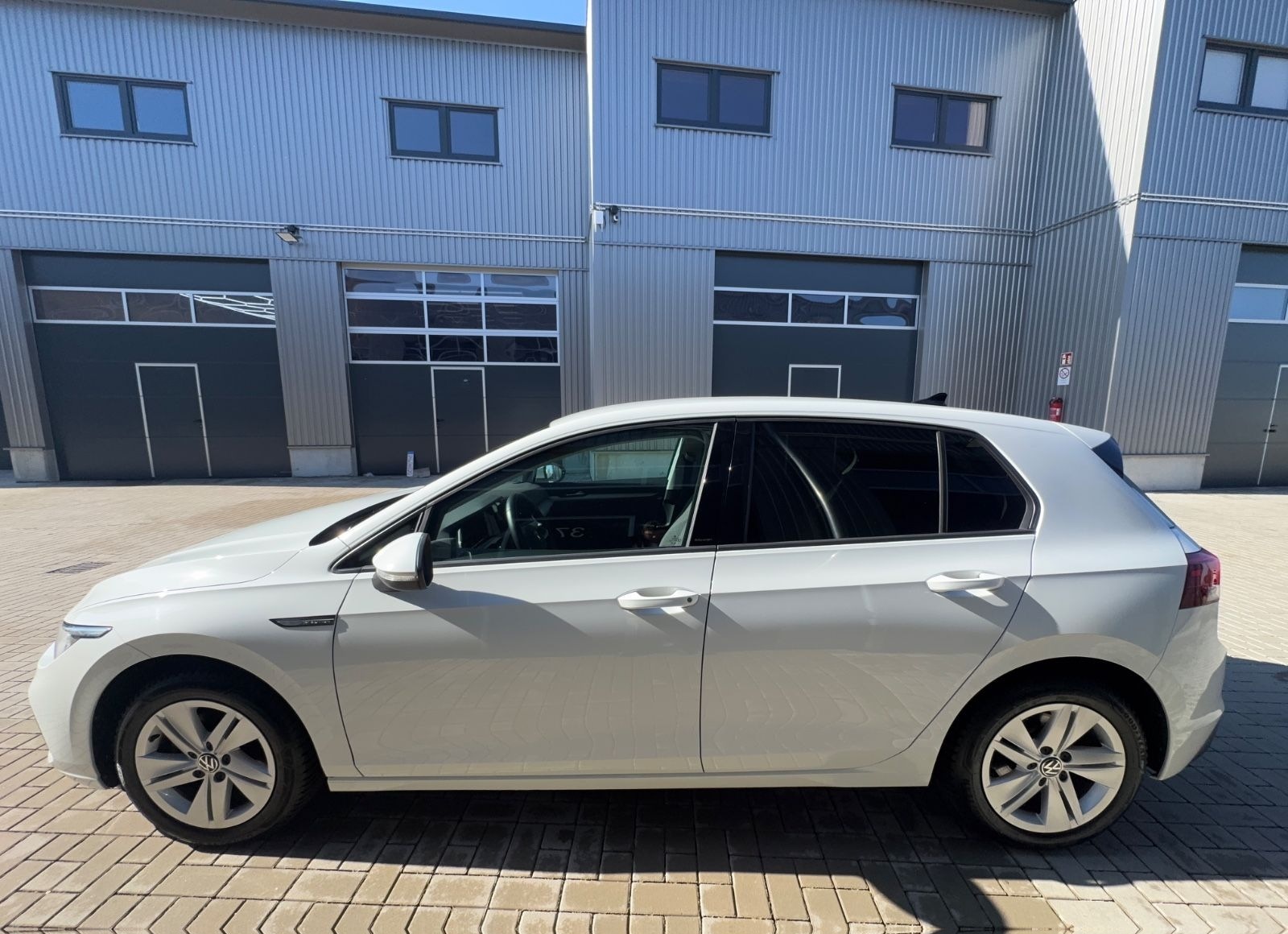 Volkswagen Golf VIII Lim. Life 1.5 TSI First Edition foto 4