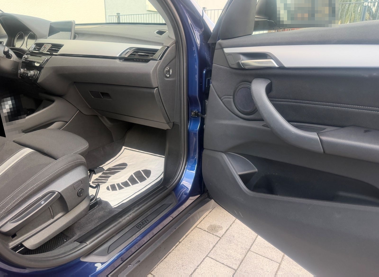 BMW X1 xDrive 20 d Advantage /KAMERA/AHK/TEMPOMAT foto 14