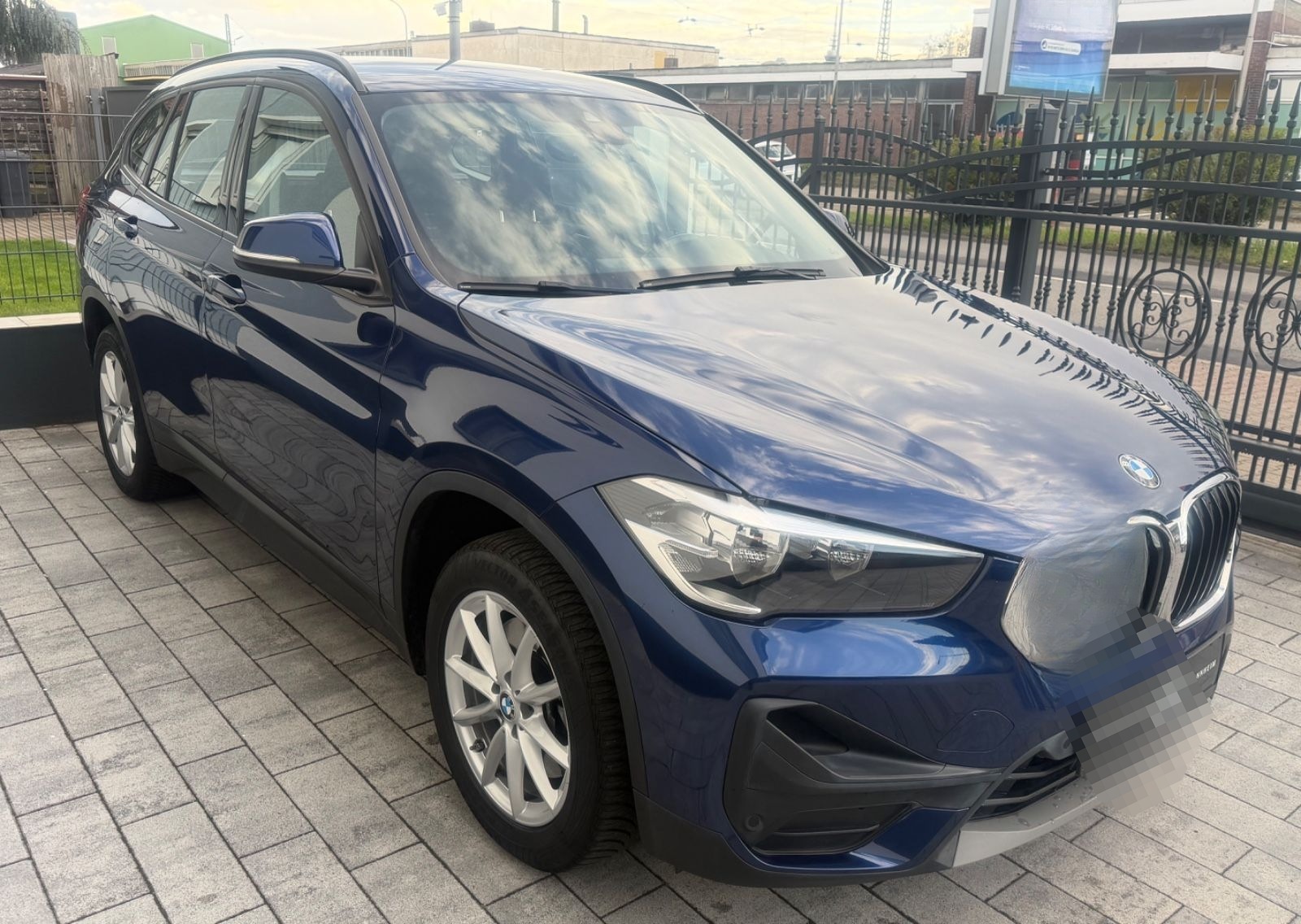 BMW X1 xDrive 20 d Advantage /KAMERA/AHK/TEMPOMAT foto 3
