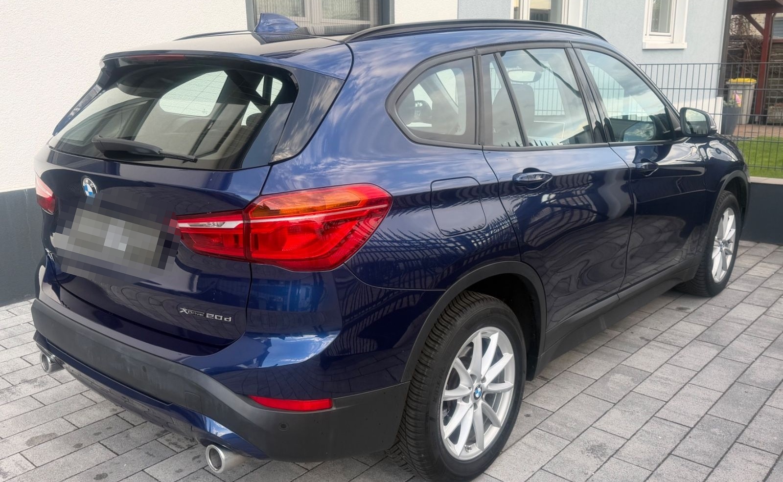BMW X1 xDrive 20 d Advantage /KAMERA/AHK/TEMPOMAT foto 4