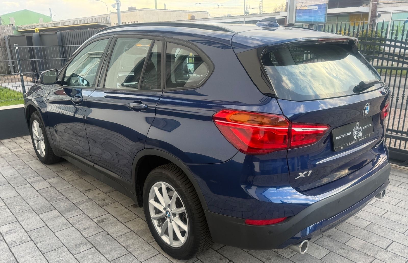 BMW X1 xDrive 20 d Advantage /KAMERA/AHK/TEMPOMAT foto 6