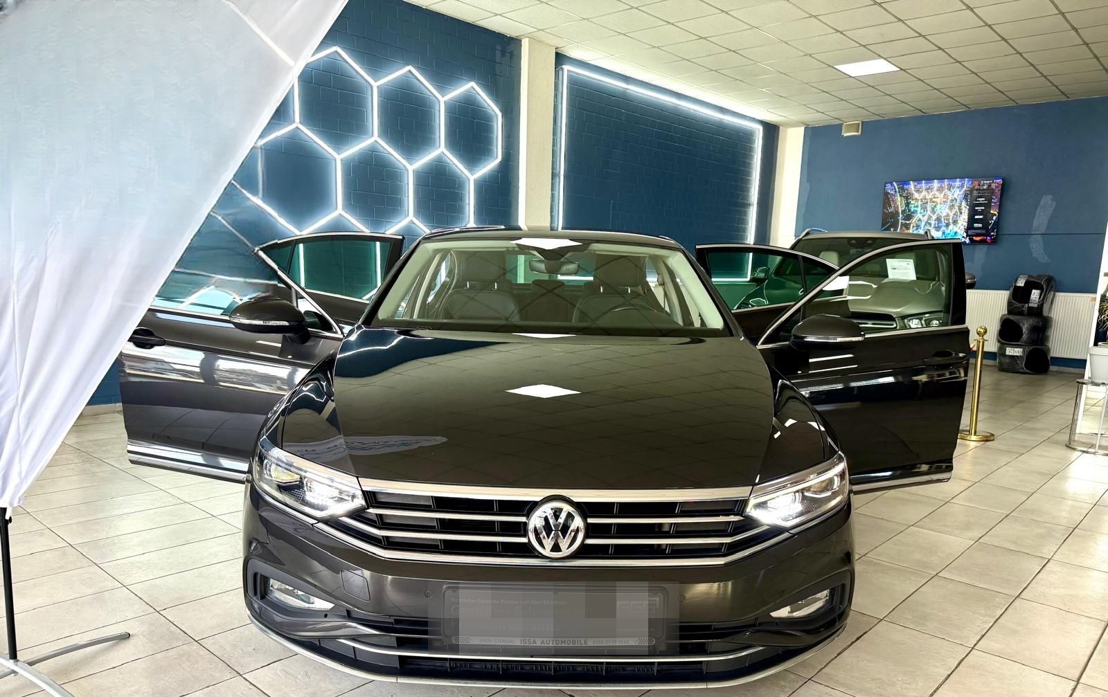 Volkswagen Passat 1.6 TDI SCR DSG Business foto 13