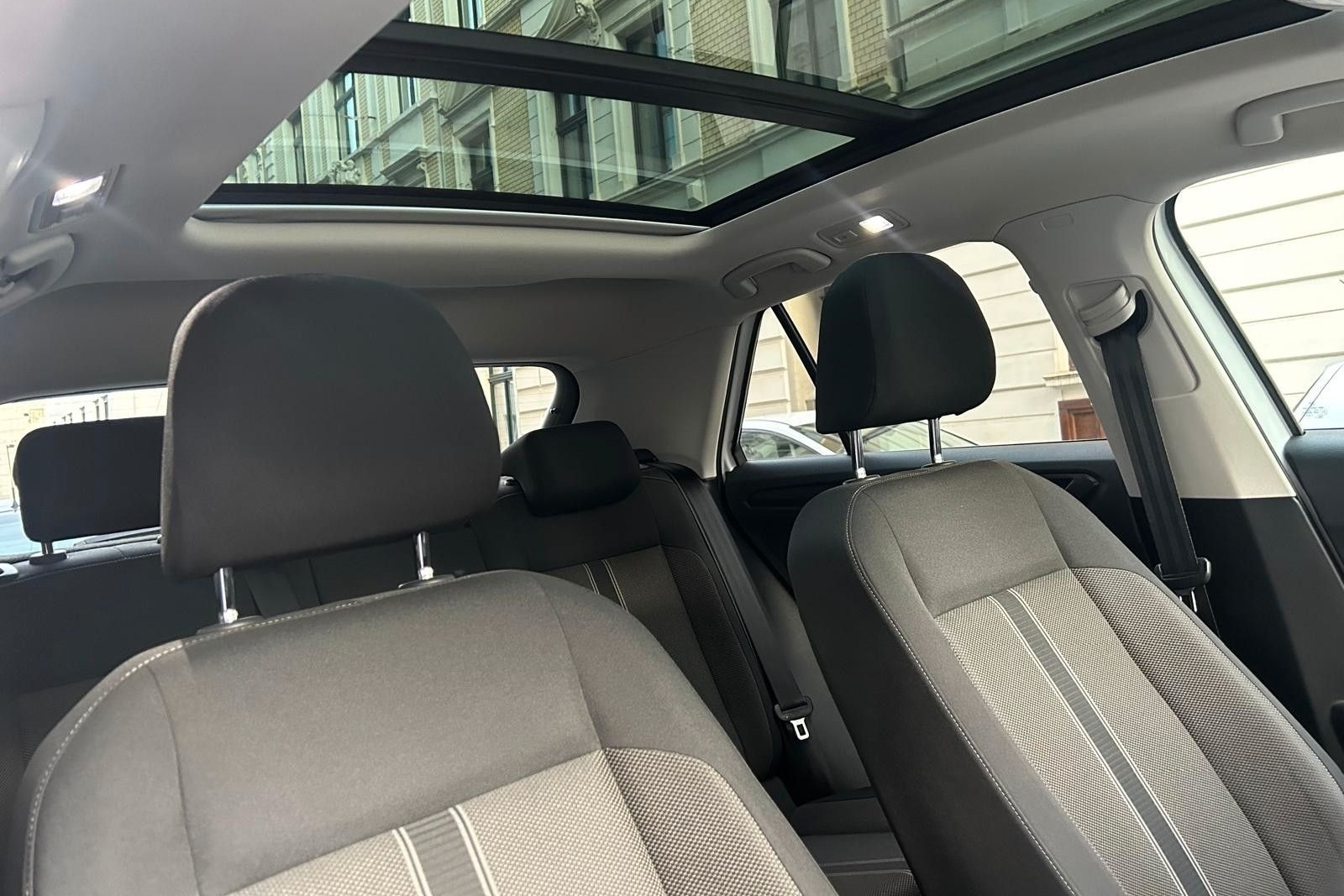 Volkswagen T-Roc 1.6 TDI  foto 11