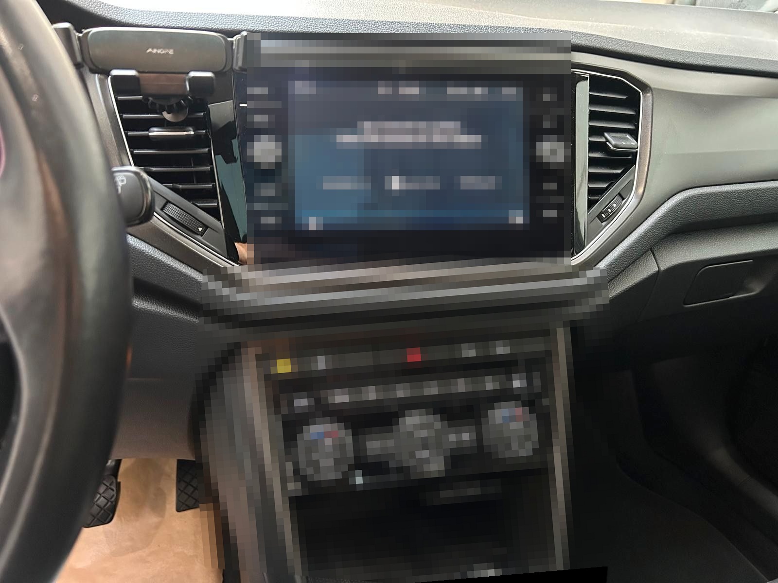 Volkswagen T-Roc 1.6 TDI  foto 9