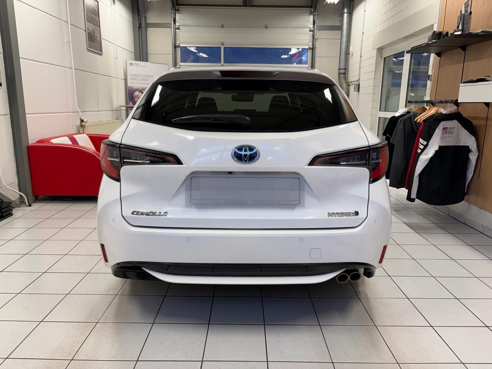 Toyota Corolla Touring Sports Hybrid Team D foto 7