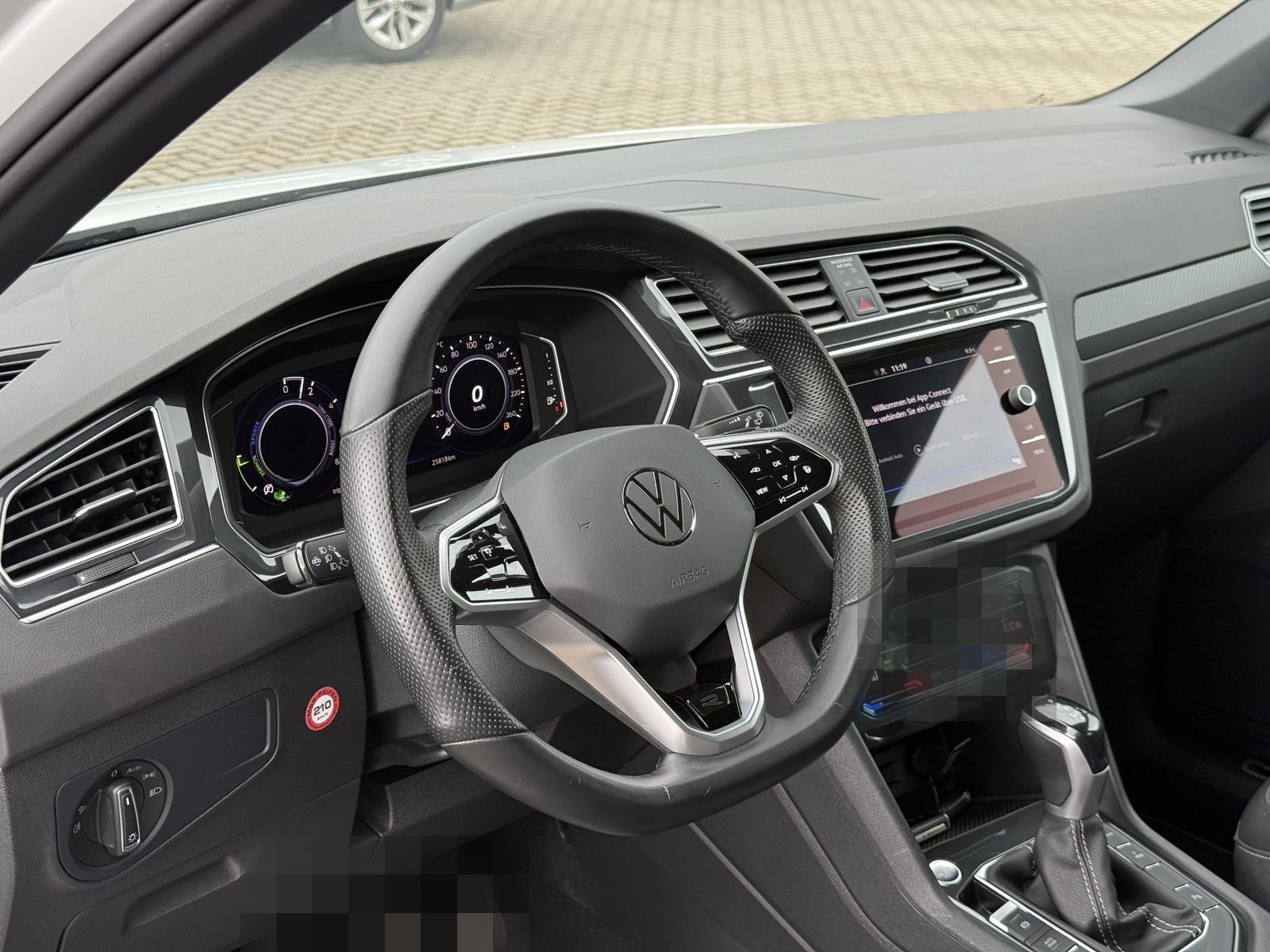 Volkswagen Tiguan R-Line eHybrid,19-Zoll,R-Kam,Matrix,Kessy foto 17