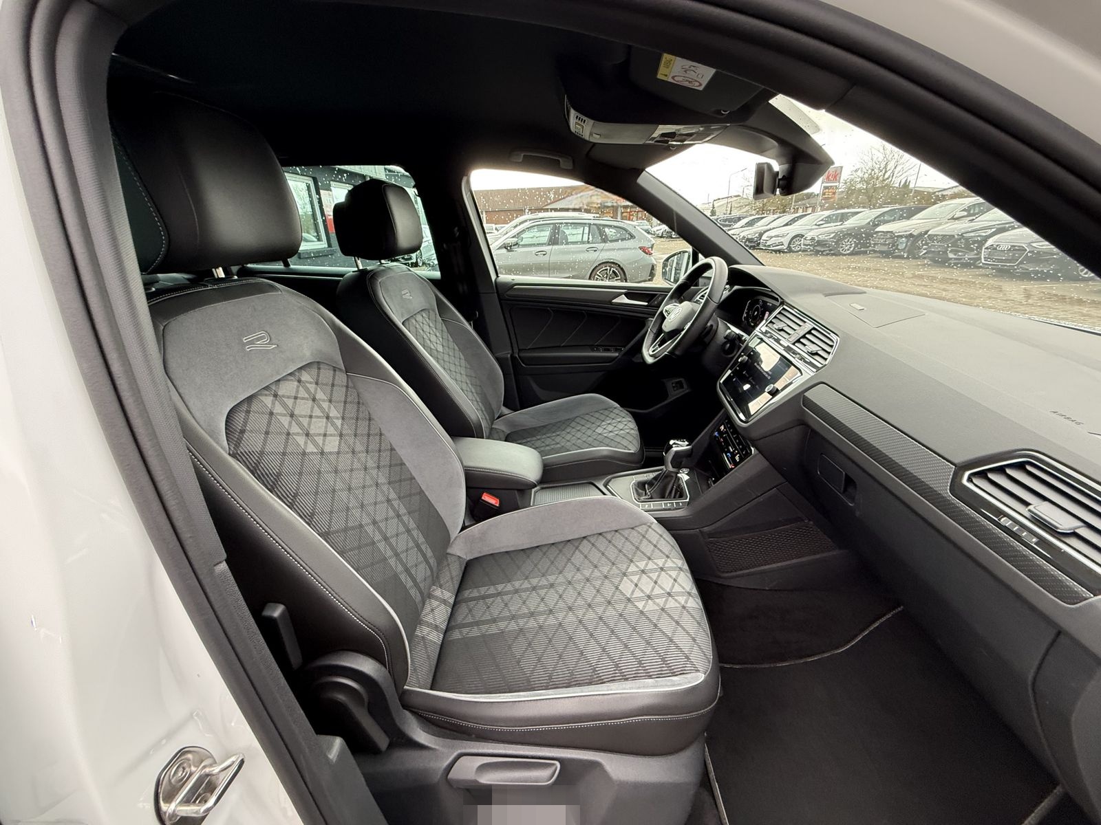 Volkswagen Tiguan R-Line eHybrid,19-Zoll,R-Kam,Matrix,Kessy foto 25