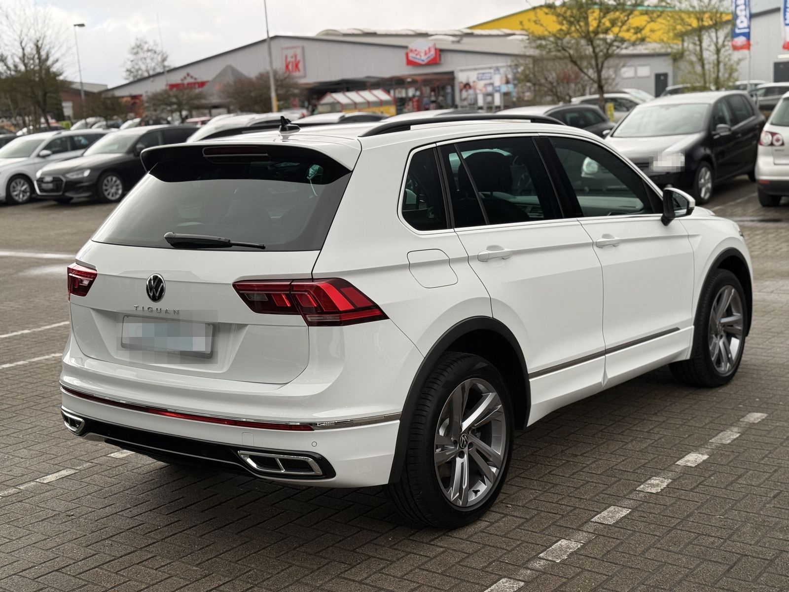 Volkswagen Tiguan R-Line eHybrid,19-Zoll,R-Kam,Matrix,Kessy foto 6