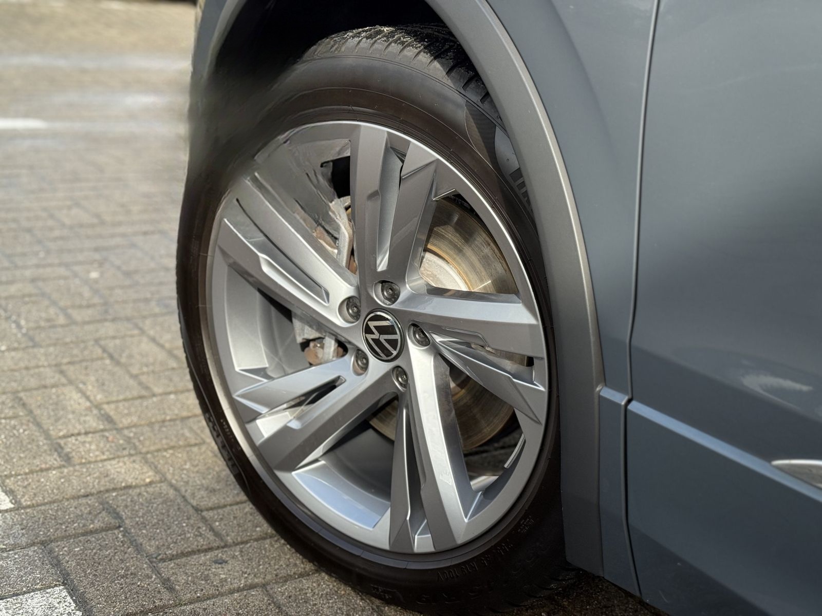 Volkswagen Tiguan R-Line e-Hybrid,AHK,Matrix,IQ-Drive,R-Kam foto 10