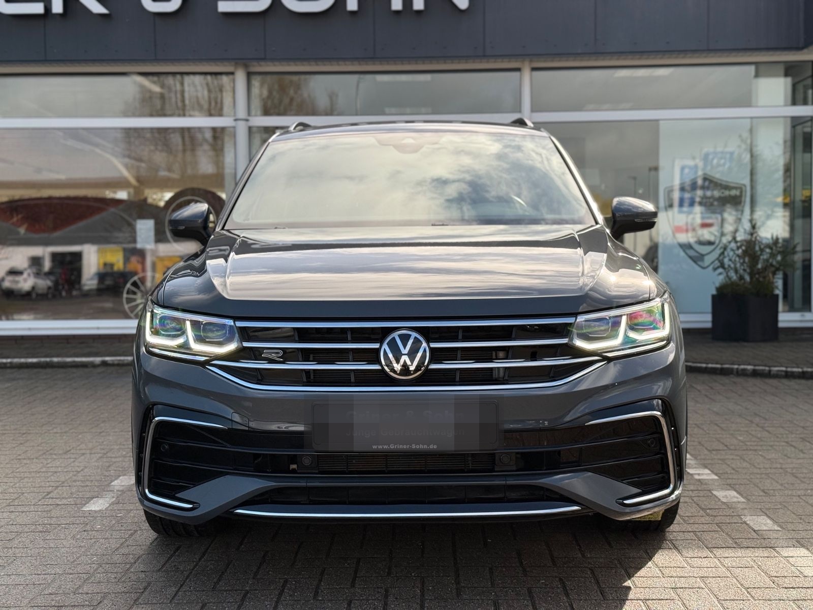 Volkswagen Tiguan R-Line e-Hybrid,AHK,Matrix,IQ-Drive,R-Kam foto 2