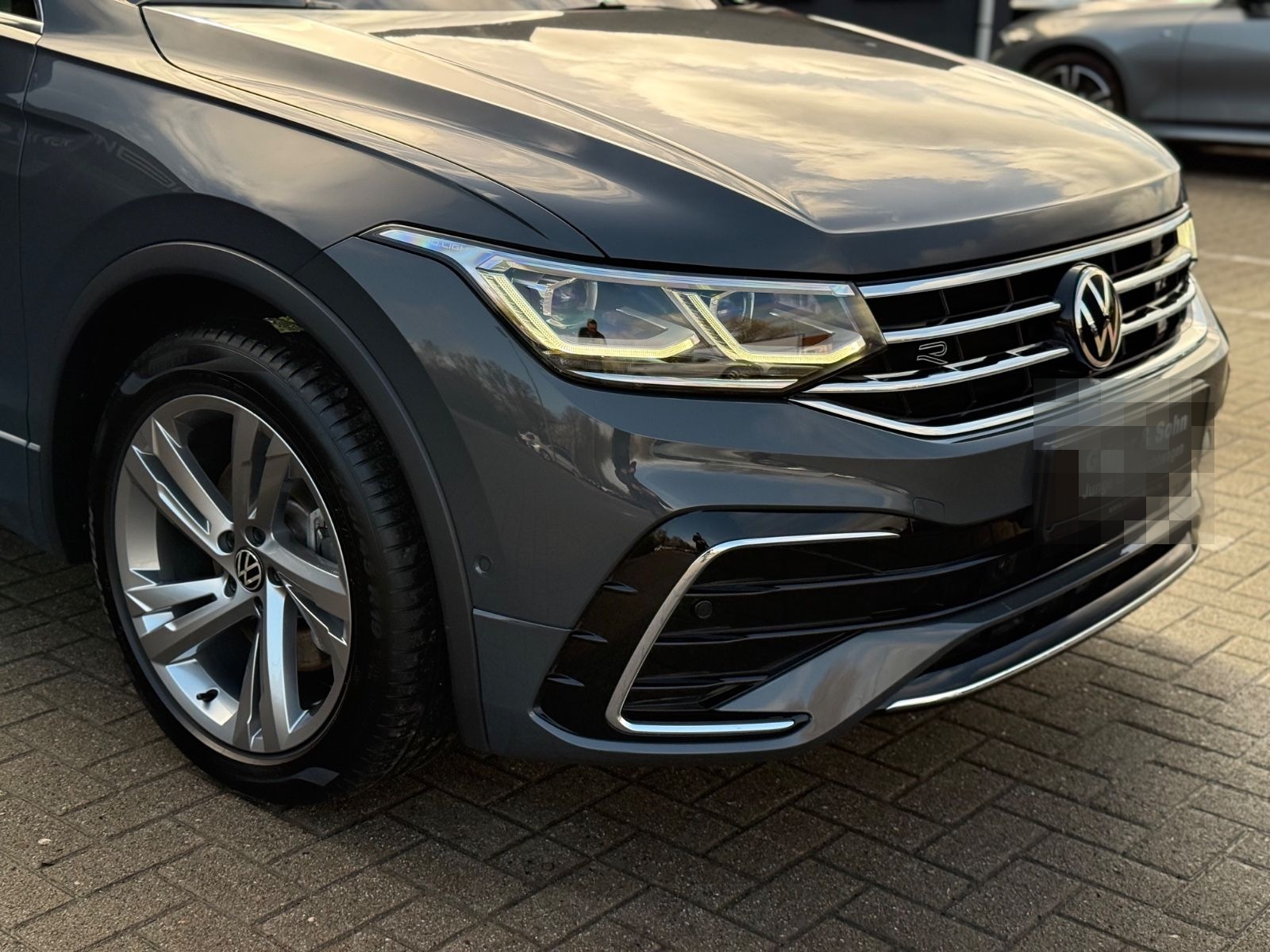 Volkswagen Tiguan R-Line e-Hybrid,AHK,Matrix,IQ-Drive,R-Kam foto 4