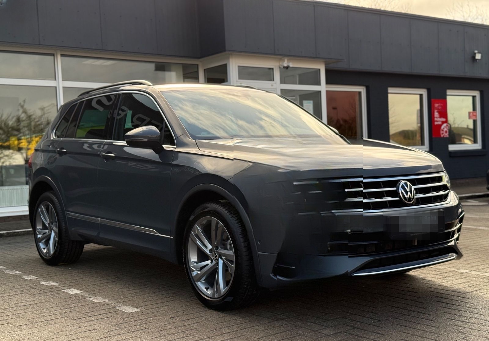 Volkswagen Tiguan R-Line e-Hybrid,AHK,Matrix,IQ-Drive,R-Kam foto 5