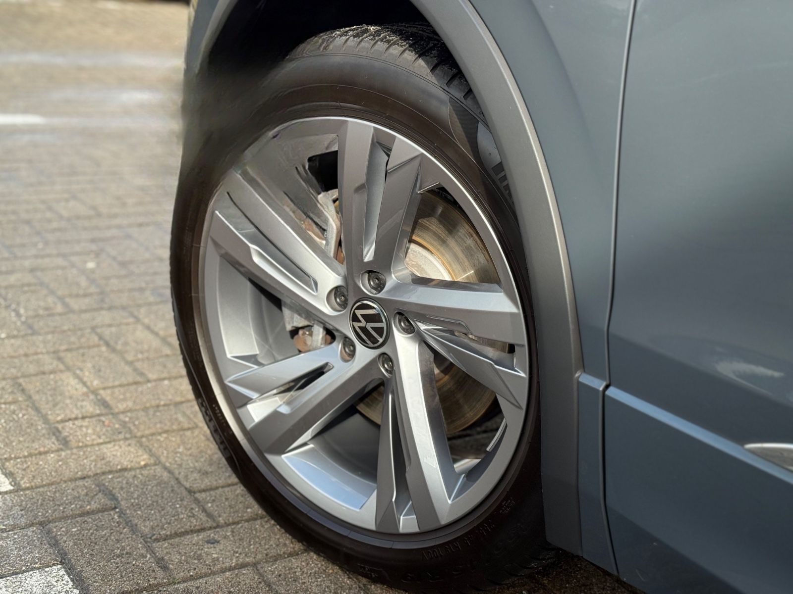 Volkswagen Tiguan R-Line e-Hybrid,AHK,Matrix,IQ-Drive,R-Kam foto 10
