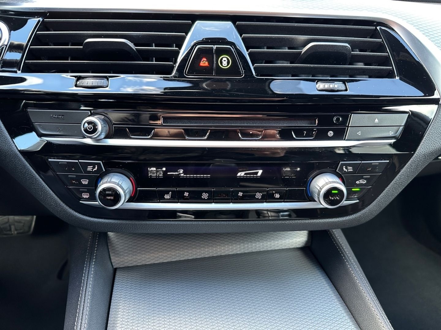 BMW 530 i xDrive Touring M Sport *HUD*Memory*AHK*HiF foto 28