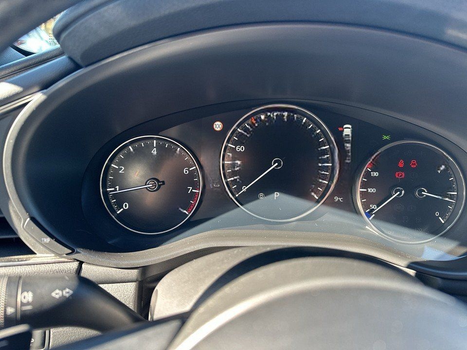 Mazda 3 2.0 M Hybrid SELECTION A18 DES-P PRE-P foto 17