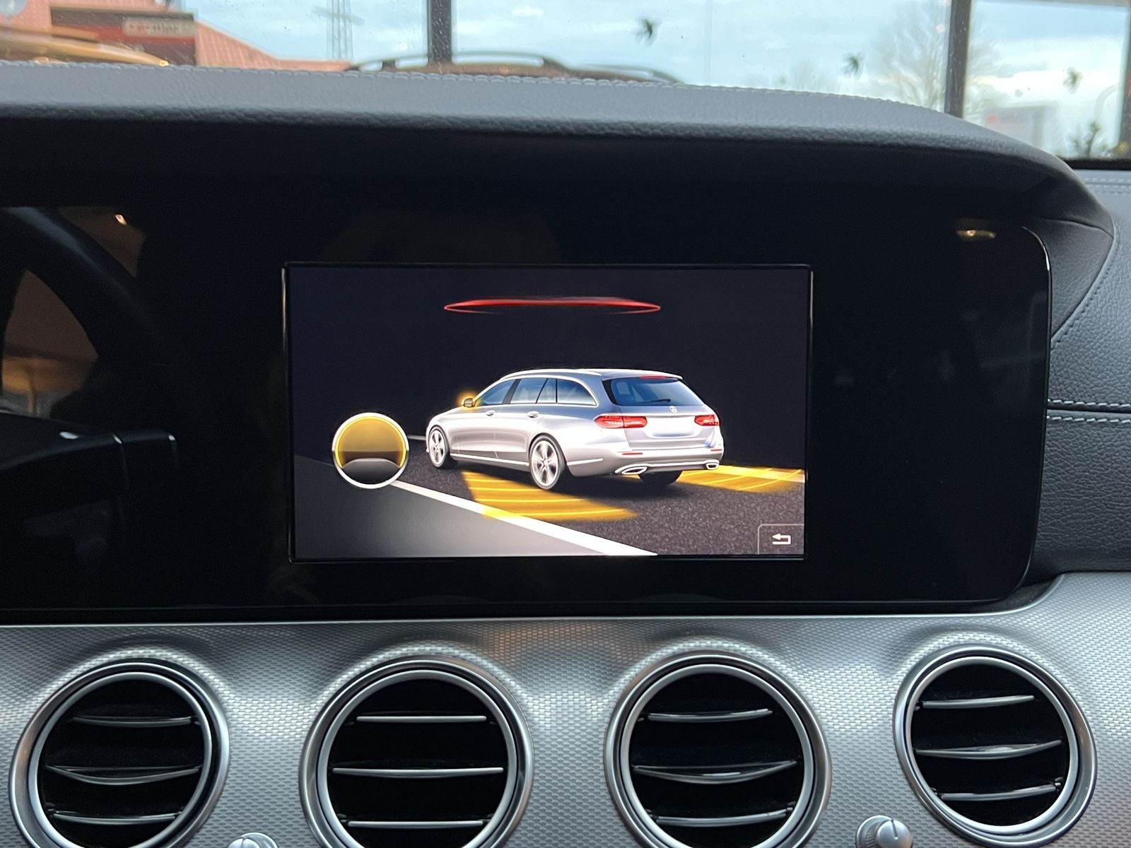 Mercedes-Benz E E220d AMG-Line Navi Kamera Burmester LED foto 13