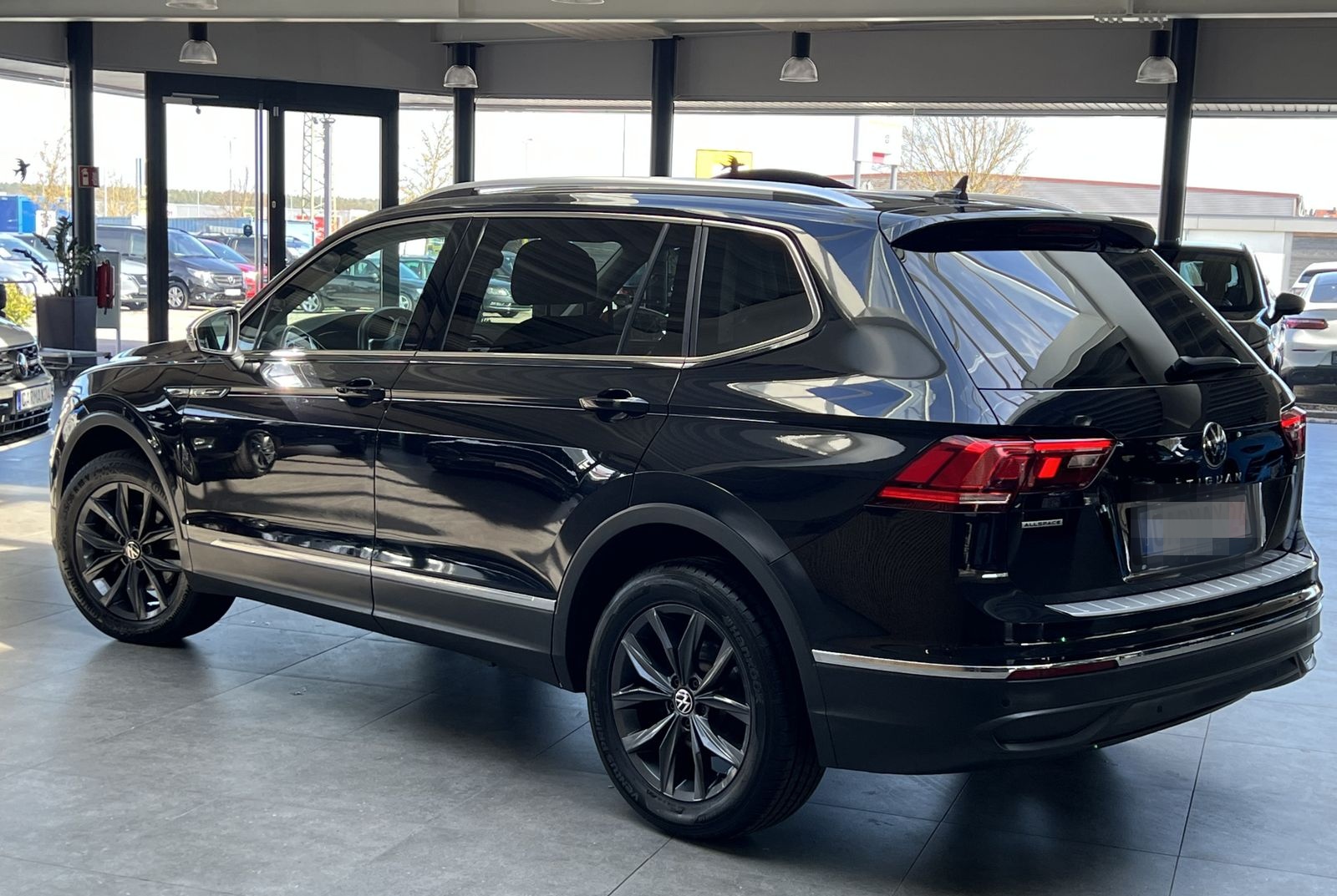 Volkswagen Tiguan Allspace Life 2.0TDI DSG Navi HeadUp LED foto 6