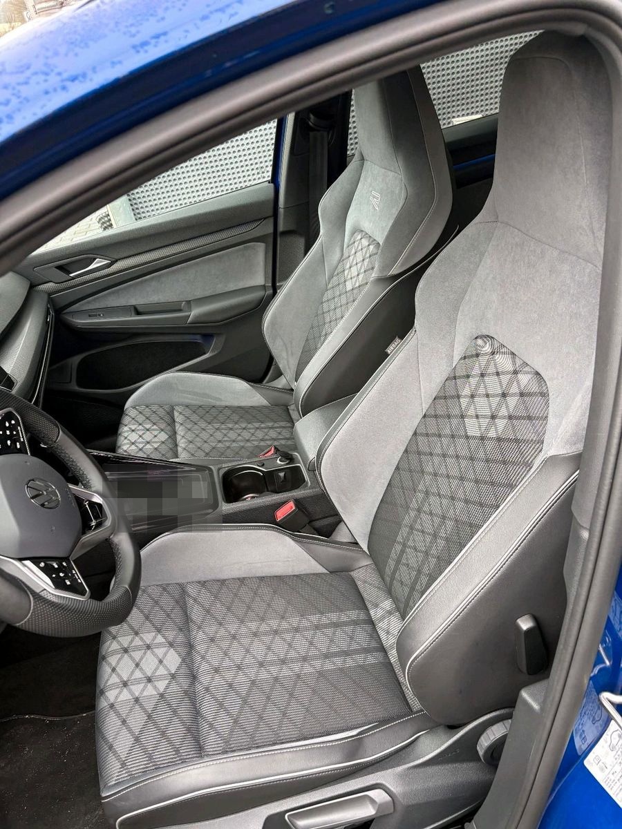 Volkswagen VW Golf 8 R-Line 2.0 TSI OPF foto 12