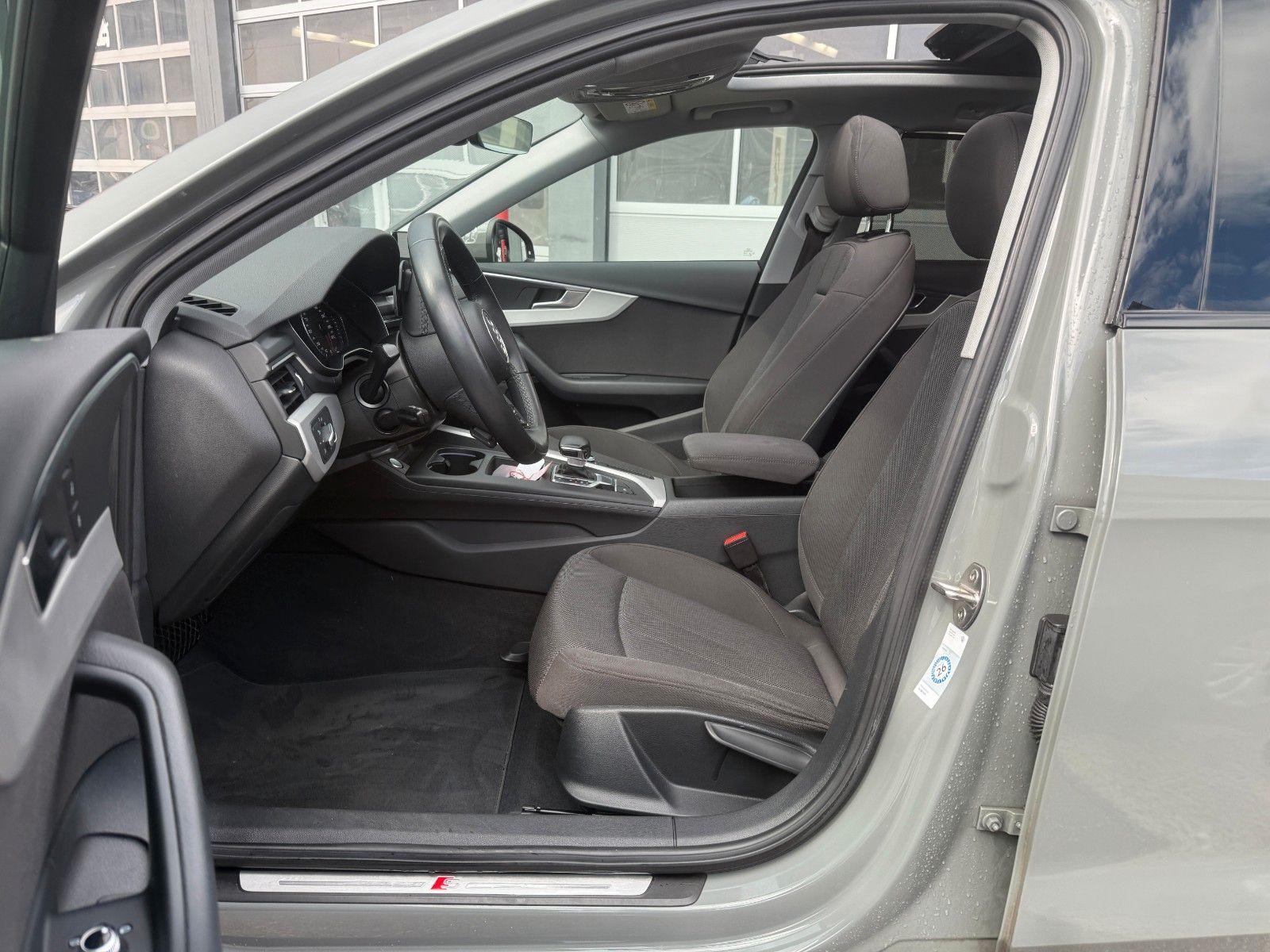 Audi A4 Avant 30 TDI S line Compet*Pano*Kamera*Matrix foto 10