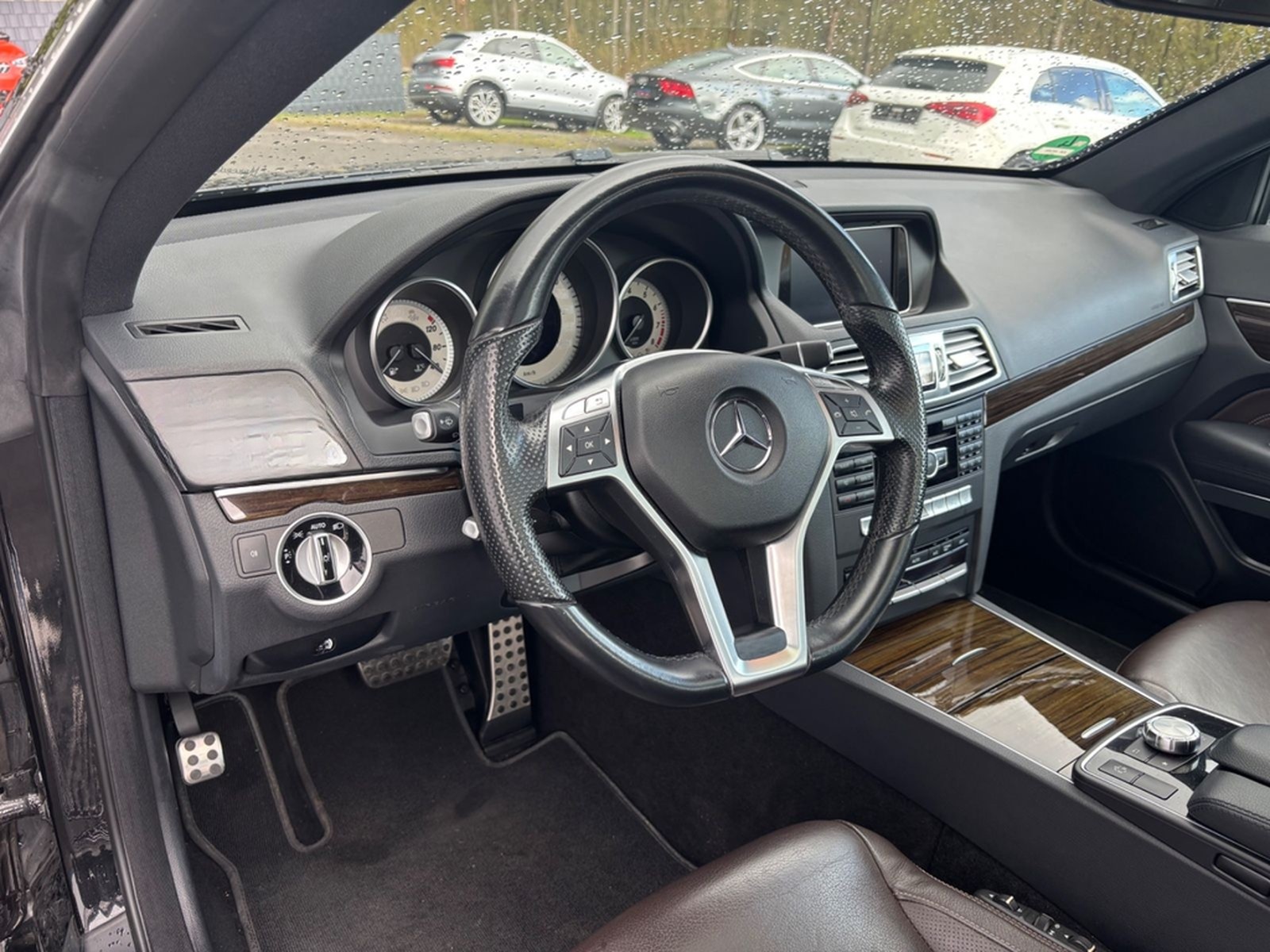 Mercedes-Benz E 200 Coupe AMG-Line *PANO*NAVI*TOTW*ACC foto 10