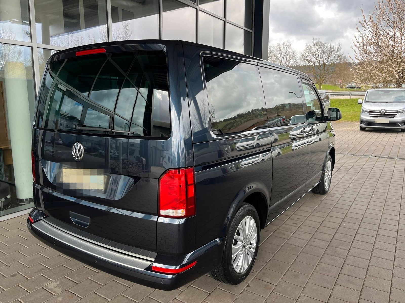 Volkswagen T6.1 Multivan NAVI, ACC, KLIMAAUTO,SITZHEIZUNG foto 6