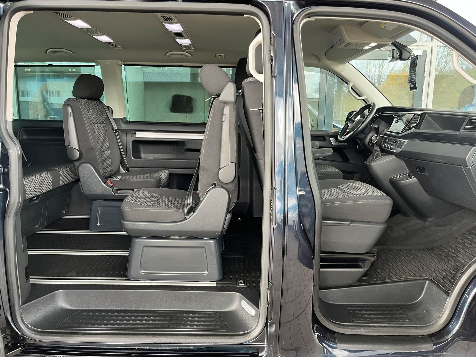 Volkswagen T6.1 Multivan NAVI, ACC, KLIMAAUTO,SITZHEIZUNG foto 8