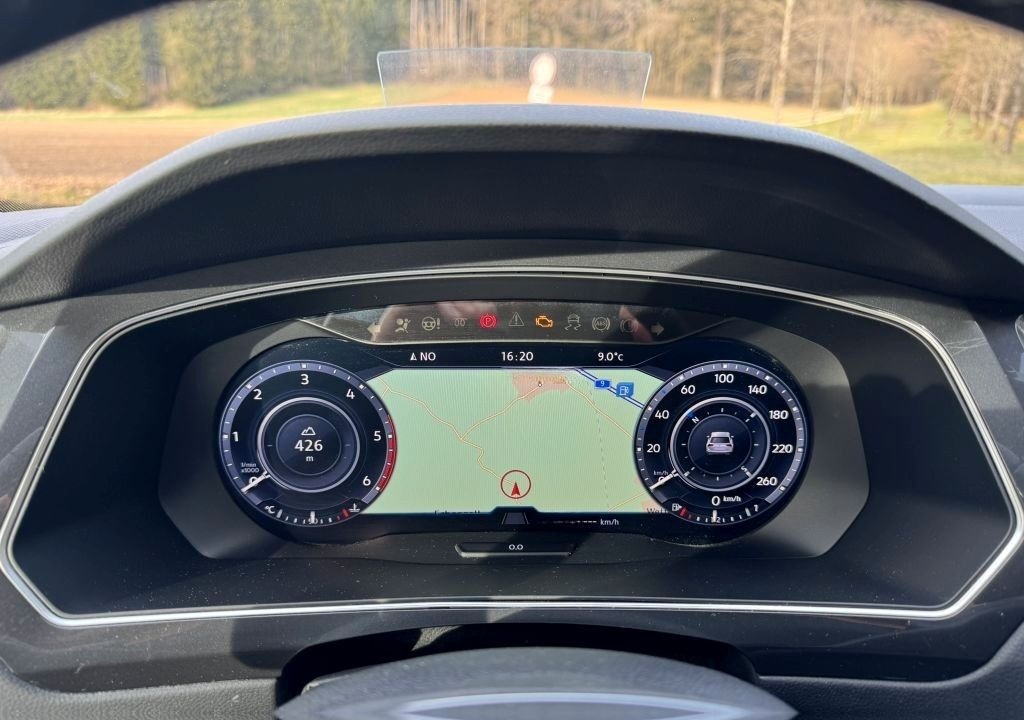 Volkswagen Tiguan Higl*AHK*360°*LED*Navi*Klima foto 9