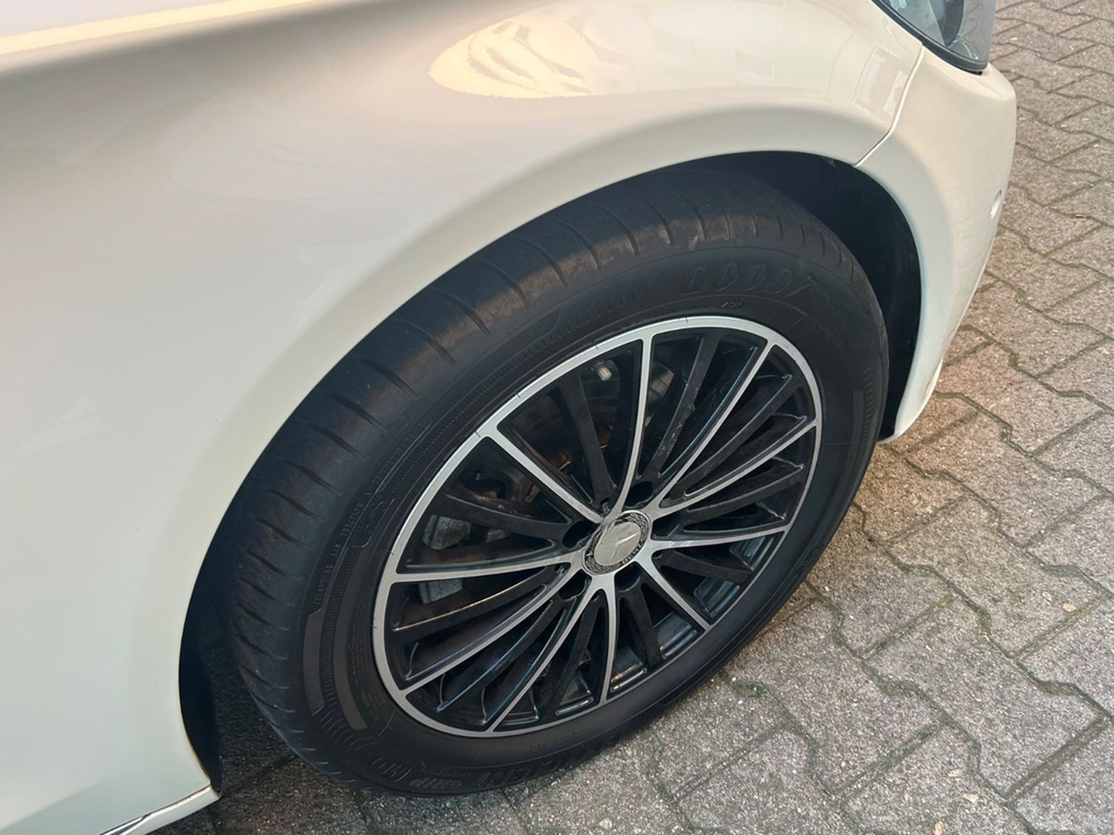 Mercedes-Benz C 200 C Limousine C 200 CGI/Top Car foto 14