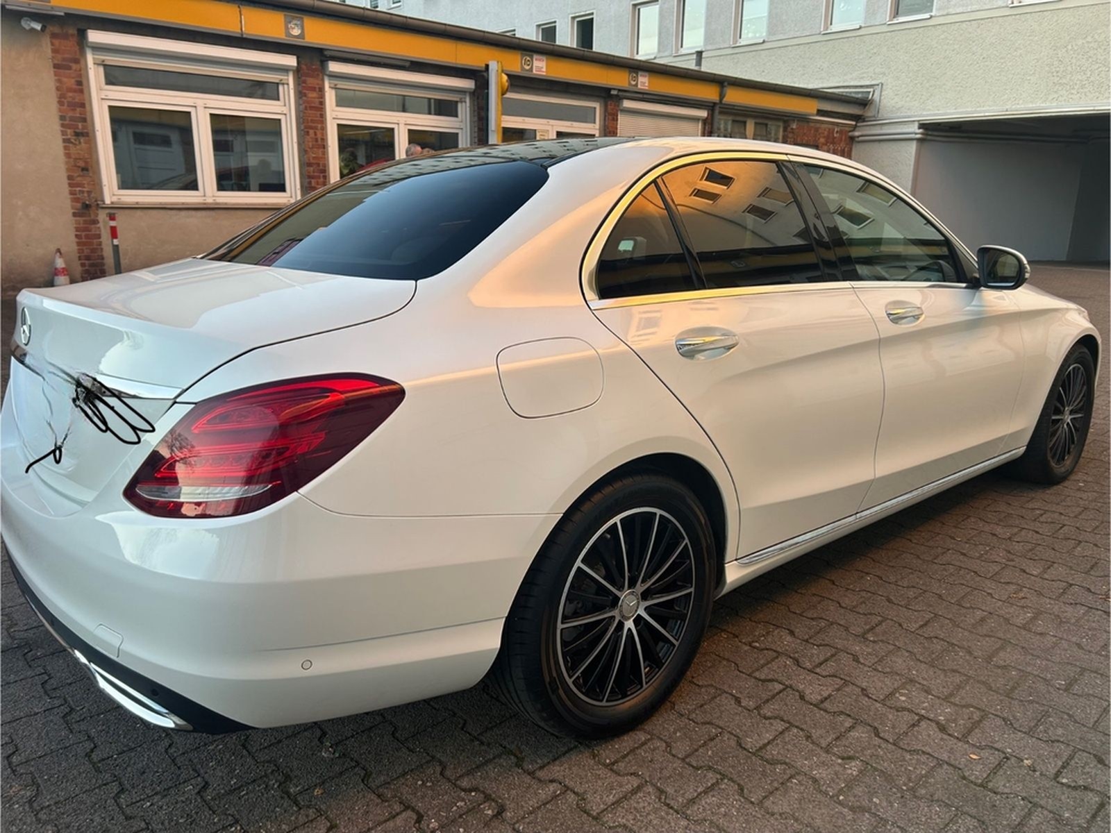 Mercedes-Benz C 200 C Limousine C 200 CGI/Top Car foto 24