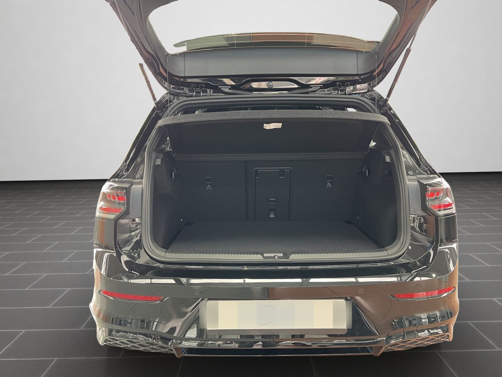 Volkswagen Golf R-Line 1,5 l eTSI OPF 110 kW (150 PS) 7-Gan foto 15